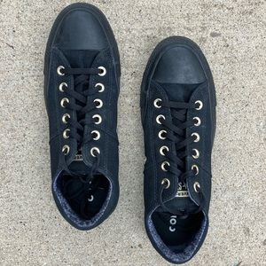 Black All Star Converse low top size 8 (Only worn ONCE)